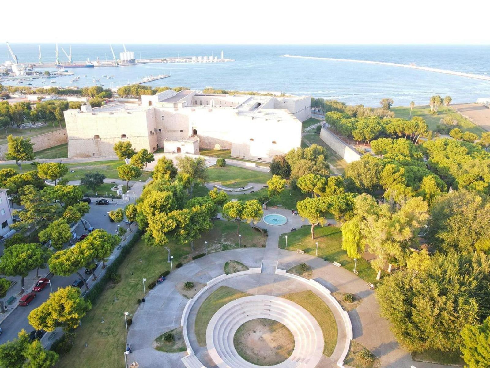 Cd Romanello Barletta Exterior foto